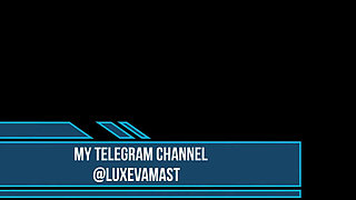 Busty MILF Fucks Her Pussy Until She Cums