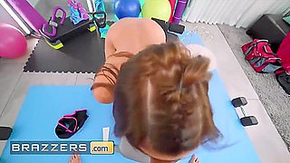 Bombshell Alexis Fawx Has Her Butt Banged By Her Slutty Personal Coach Quinton James