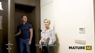 Mature4k. lustful blondie mature likes time with future tenant on big couch