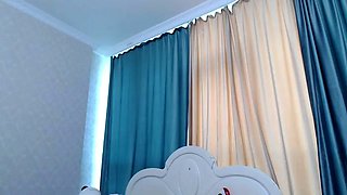 Romanian amateur webcam teen masturbate