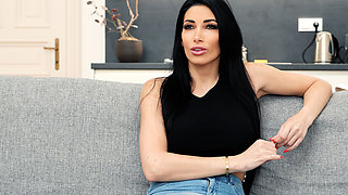 French Babe Clea Gaultier Interview