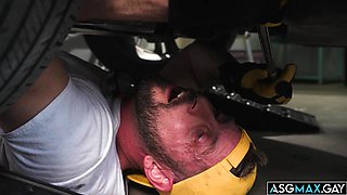 Stepdads Garage Hookup