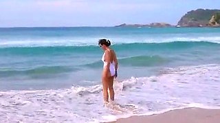 Sunbathing MILF Amateur Video