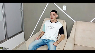 In Casting I Have the Opportunity to Fuck the Beautiful Vayolet Fox's Pussy
