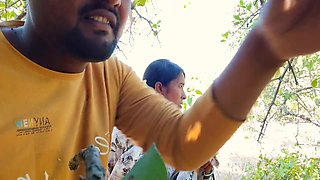 Indian Desi Village College Girl Bhabhi Sex - College Ke Bahane Bhabhi Ghar Se Nikli Aaur Aapne Boyfriend Se Mine Ke Liye Forest Jangle Xxx