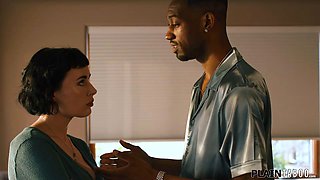 Isiah Maxwell Dominates Hollywood Cash and Olive Glass in Hardcore Fuck Session with the Wife to Protect the Job