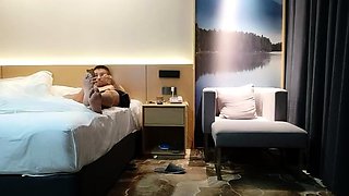 Amateur gives husband blowjob live on cam