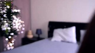 Amateur Webcam Teen Flashes Masturbates