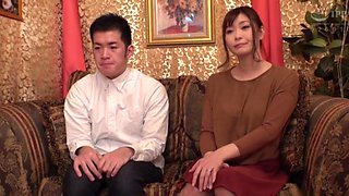 Amateur man gets his dick pleasured by a kinky Japanese model