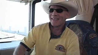 Amateur teen babe so young in a hot bikini