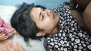 Mallu boss and hot maid fuck in bedroom while boss's wife not in home, Cheatin g mallu maid hot fuck with boss, Maid and boss