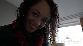 White Girl's Deepthroat Passion in Teen Homemade Heat