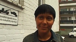 Brunette slut masturbating before giving a wonderful blowjob