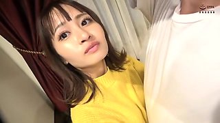 ミニスカワンピース美女とイチャイチャキスしてパンティ越しにお尻や股間を愛撫