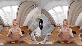 Teen Naomi craves that huge cock