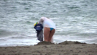 Video1-3 - Latina Stepmom Shows off and Masturbates on the Beach