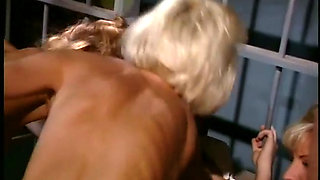 Vintage threesome big cock sucking pussy fucking