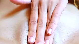 Beauty small tit amateur teen masturbating her shaved pussy