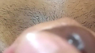 Lund ka pani nikal diya bhabhi ne hila hila kar kala lund pura nichod diya