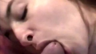 une grosse faciale sur sophie