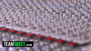 TeamSkeet - Innocent Blonde Just Wants To Be Famous But Has To Lick Some Pussies On The Way Up