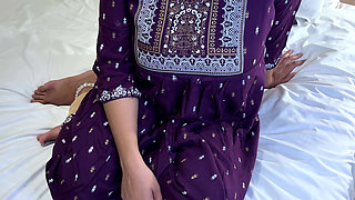 Jija-sali Affair- Aarushi Caught Jijaji Watching Her Pee