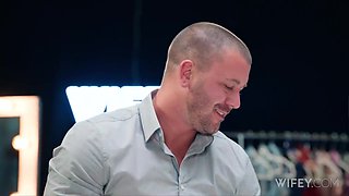 Candice And Chris - Blonde Hotwife Takes Monster Bbc