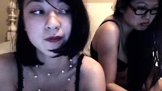 Amateur Webcam Cute Teen Plays Solo with Big Dildo