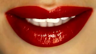 Naturally busty blonde Elana Bunnz is on vacation and ready for some BBC action