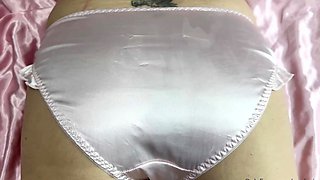 AMATEUR SOLO FEMALE MASTURBATION