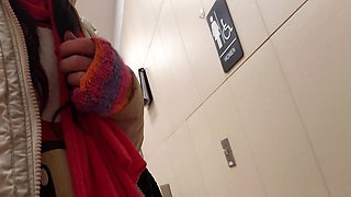 Girl piss, urinate, nerdy faery piss