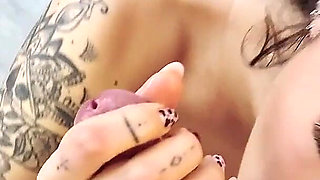 Italian Girl Caught Masturbating Gives a Blowjob Kneeling on Her Squirt