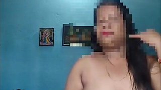 Indian desi cougar step-mom intro seducing movie.