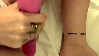 Big boobs horny babe toys her sweet wet hole on cam