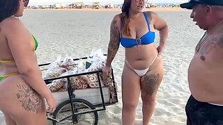 Beach Seller in a Salty Package Eats the Two Hot Girls in Exchange Left Happy