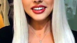 Perfect blonde babe in solo masturbation