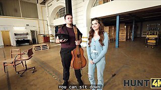 Wet Charlie Dean and Nicole Rae - pornstar xxx - Hunt4k