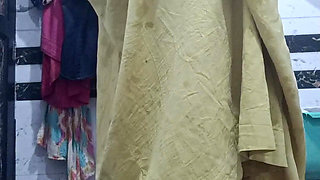 Priya Bhabi Sunday Enjoy Bath Video