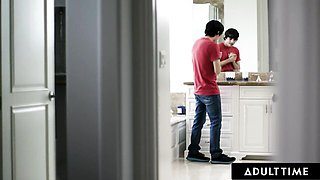 Eliza's big natural tits scene