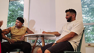 Dois Irmãos Numa Entrevista Para Tiffany Montavani Sentou Pirocada Na anã