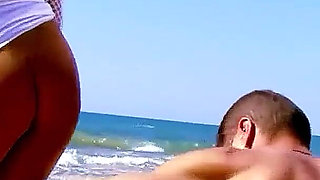 Photo shoot on the beach with the milf Ginger Hell - Then the dick is juiced