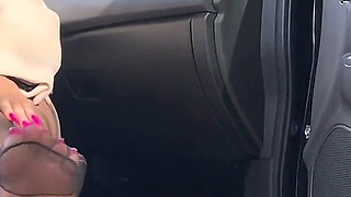 Heel Dangling & Nylon Feet Outdoor