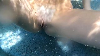 Katee Life Big Tits Underwater in pool