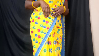 Indian Hot Desi wife fucks her small stepsister&#039;s husband