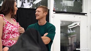 Horny MILF Hairdresser Mandy Waters Lures Boyfriend Oliver Flynn Into Wild Seduction F