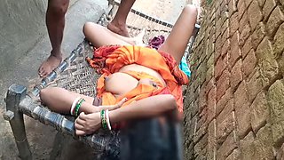 Hot Desi Indian Couple Fucking Hard in Outdoor Motel - Real Homemade Sex