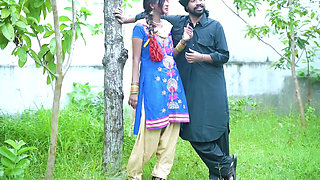 Baap ne sauteli beti ko oyo me leja ke choda