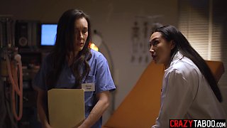 Panic nurse asked doctor for the help