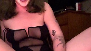Hot amateur webcam teen masturbates for their fans