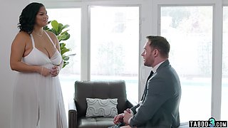 Ebony BIG BEAUTIFUL WOMAN bride calmed down the best man